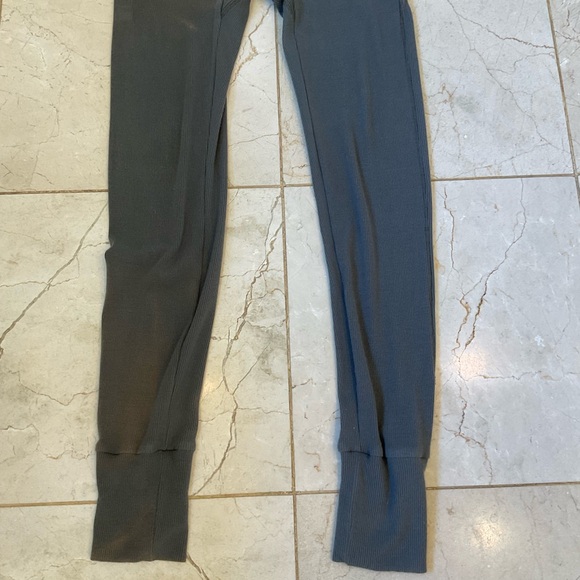 Skims Cotton Ribbed Top and Leggings, Gray, Fading of the leggings, Sz S - Picture 13 of 16